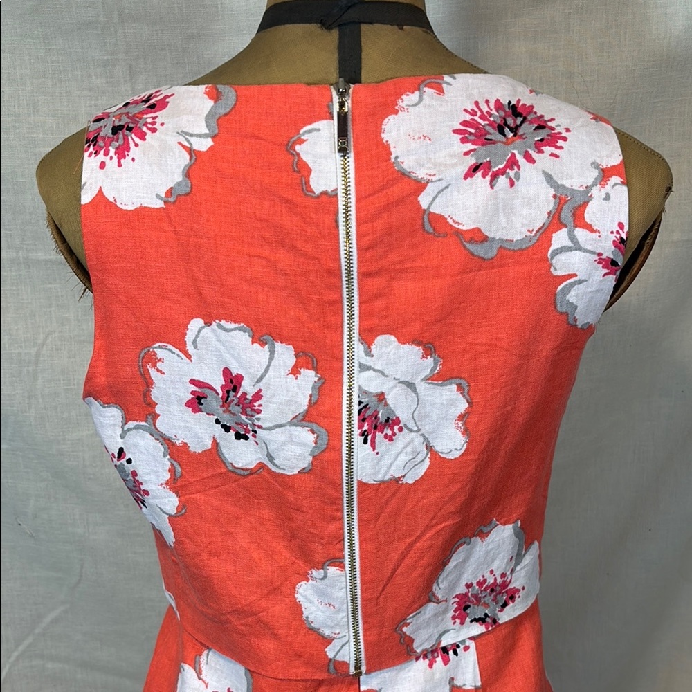 Coral dress with white floral design - Picture 3 of 6